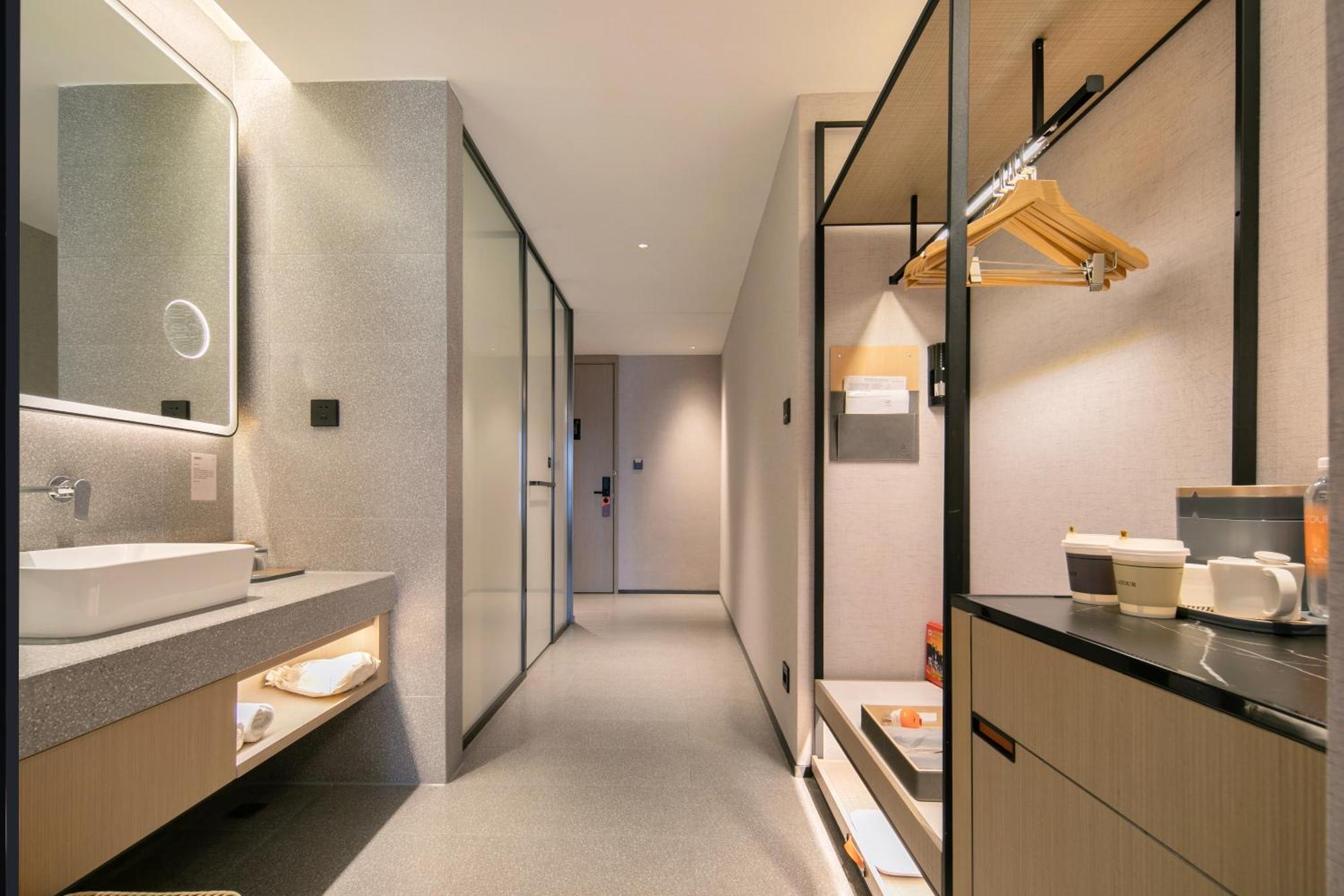 Atour S Hotel Shanghai Lujiazui Expo Center Экстерьер фото